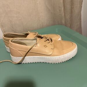 Sperry tan leather sneakers
